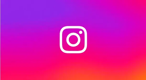 인스타그램 모세리 “AI 콘텐츠라서 도달을 줄이진 않는다” — 대신 크리에이터 작품 베끼기는 막겠다