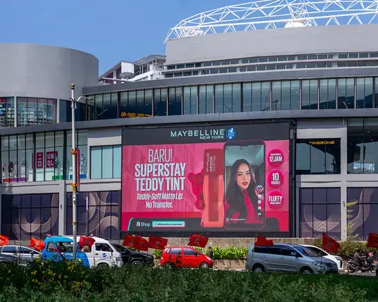 TikTok Content Is Heading to Bars, Gyms, and Campus Screens — Out of Phone Adds Six European Partners